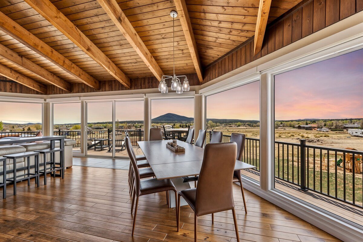 Dining room with mountain views